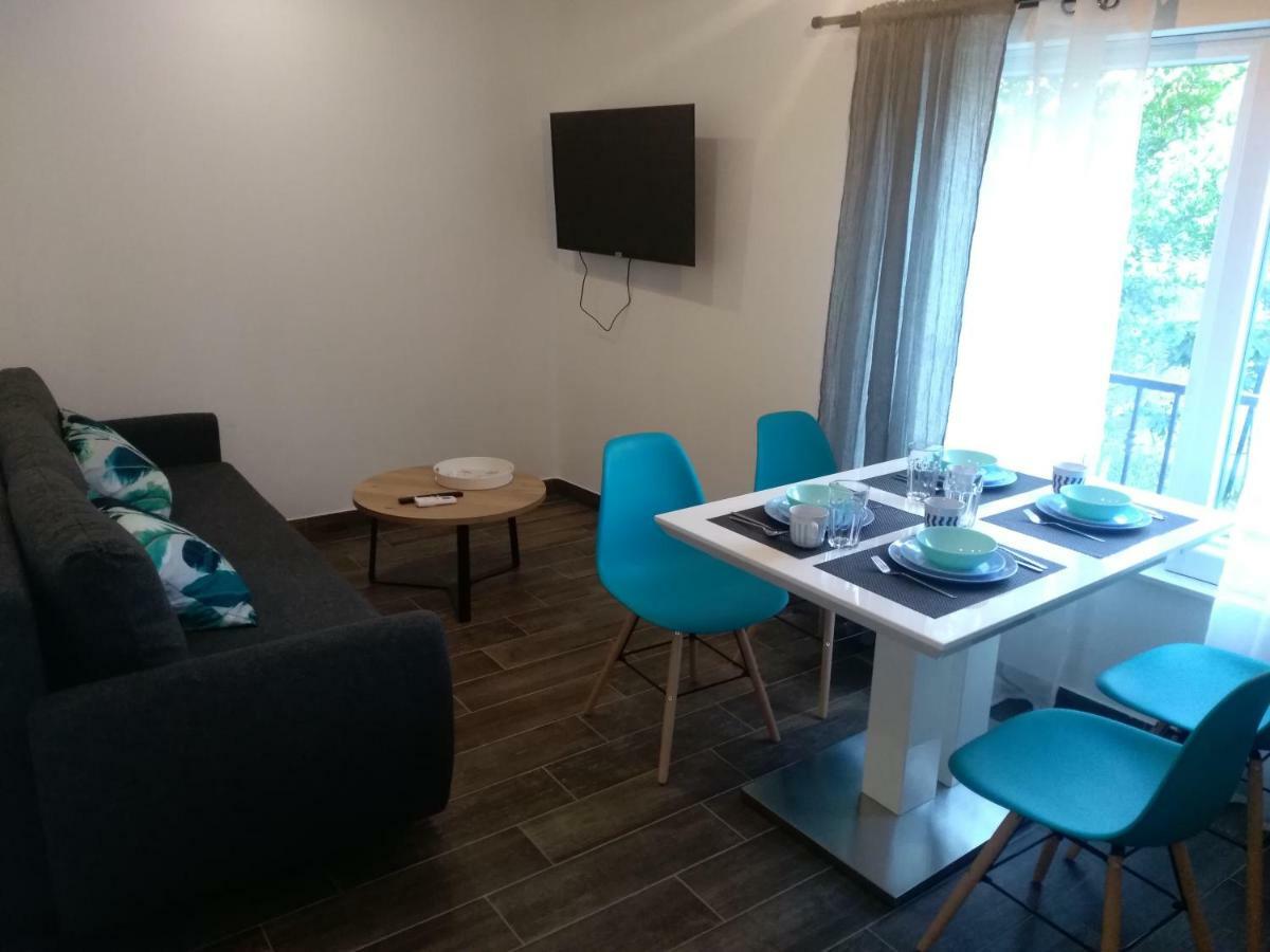 Apartment Simply Rodin Kaštela Екстериор снимка