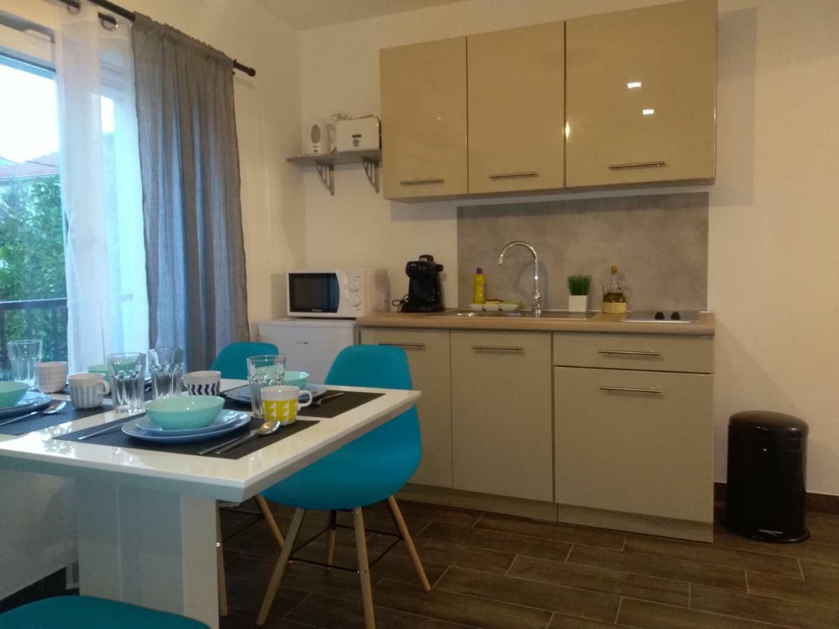 Apartment Simply Rodin Kaštela Екстериор снимка