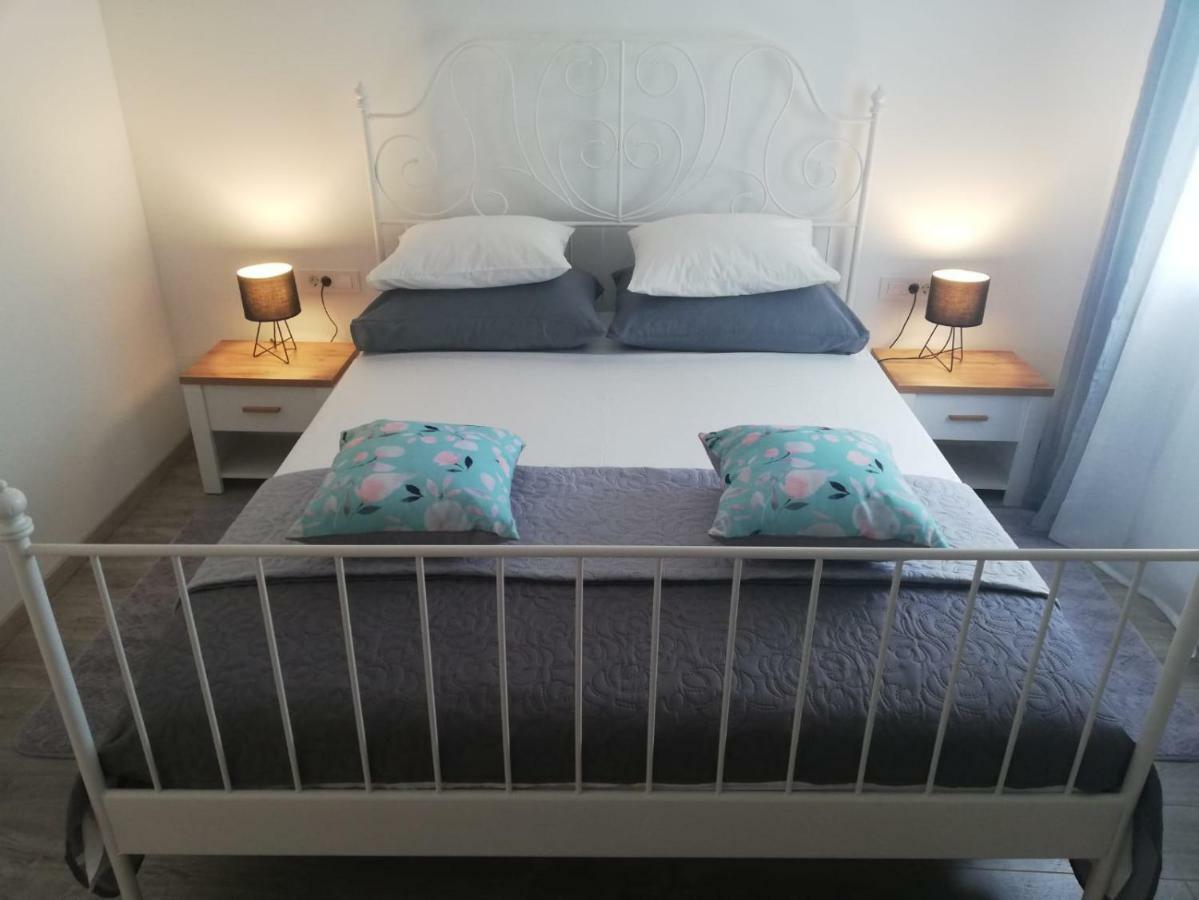 Apartment Simply Rodin Kaštela Екстериор снимка